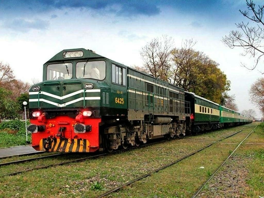 Pakistan Railways Announced Free Wi-Fi Service
